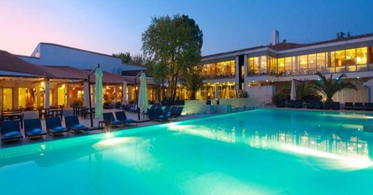 Een foto van het zwembad bij Hotel Pelegrin Plava Laguna by Melia