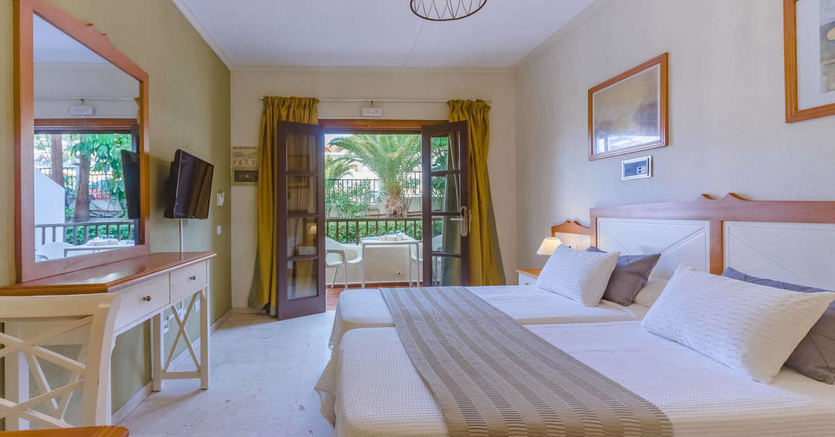 Ein Foto Klayman Olivina Aparthotel