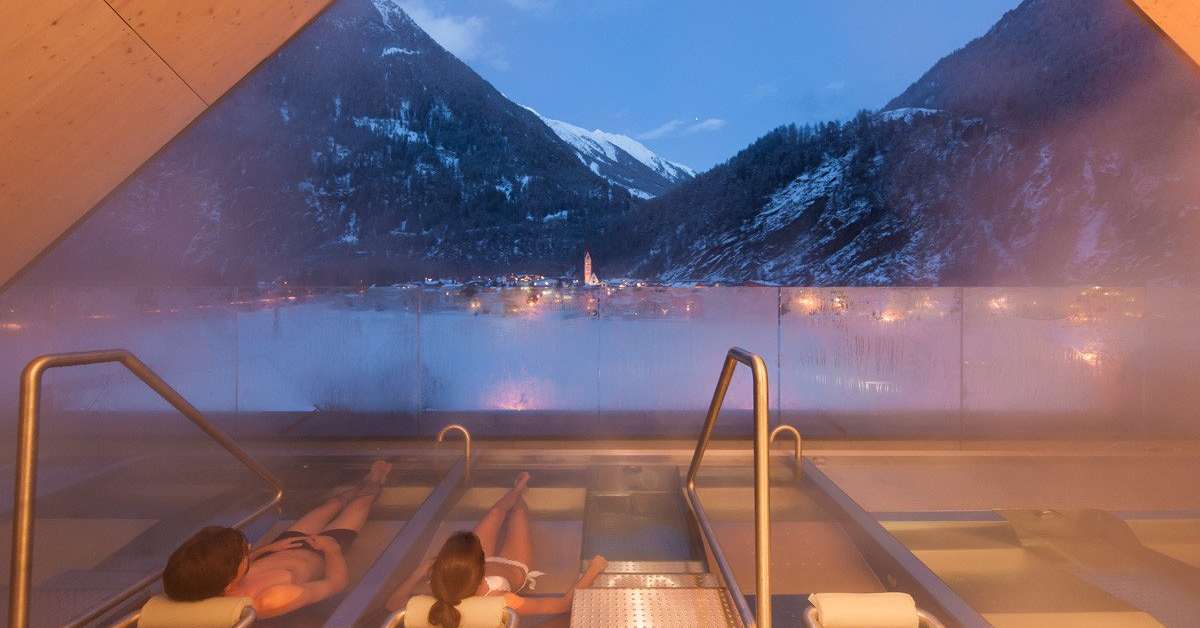 Een foto van het zwembad bij Aqua Dome Thermenhotel