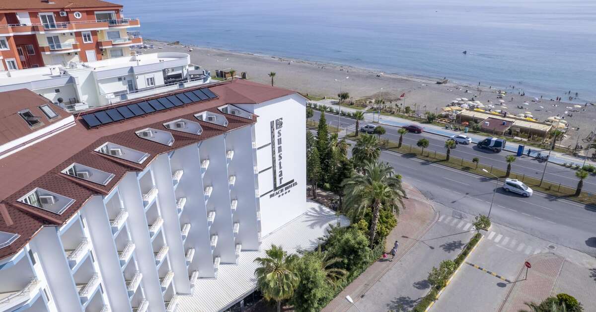 Een foto van de buitenkant van Sun Star Beach Hotel
