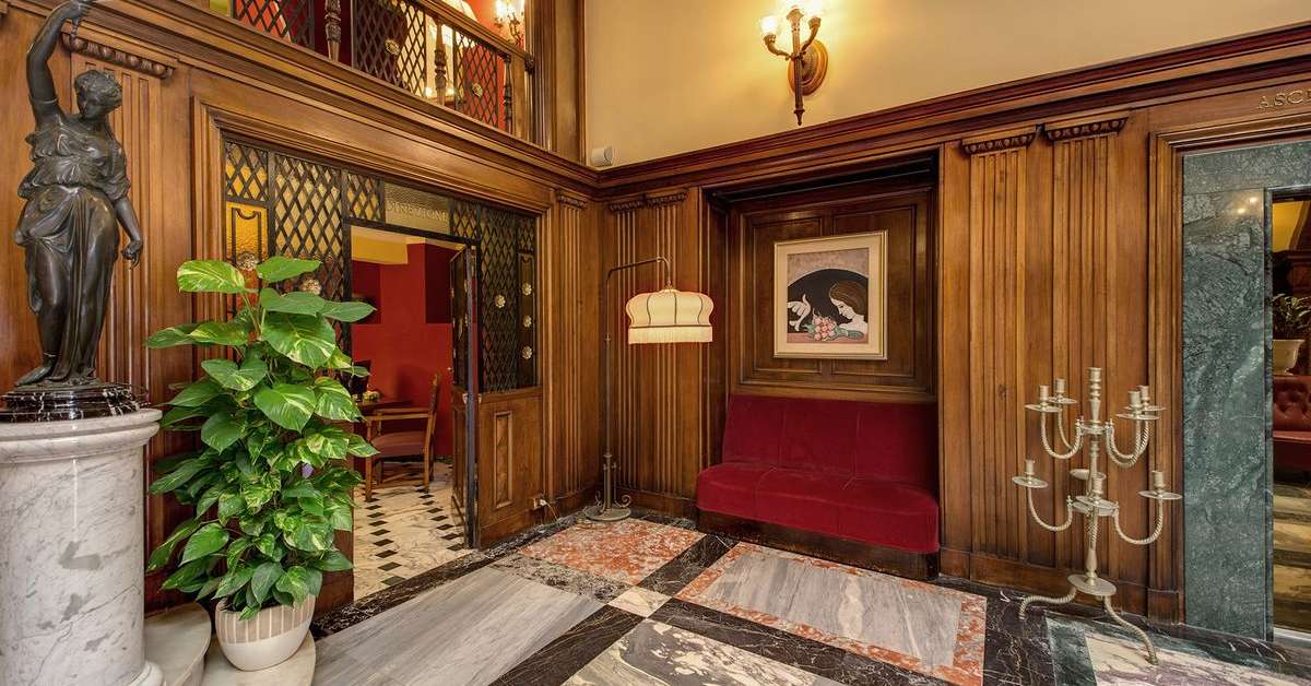 Een foto van het interieur van Grand Hotel Villa Politi
