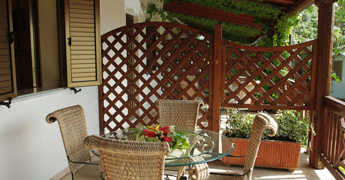 Een foto van het terras bij Tonicello Resort