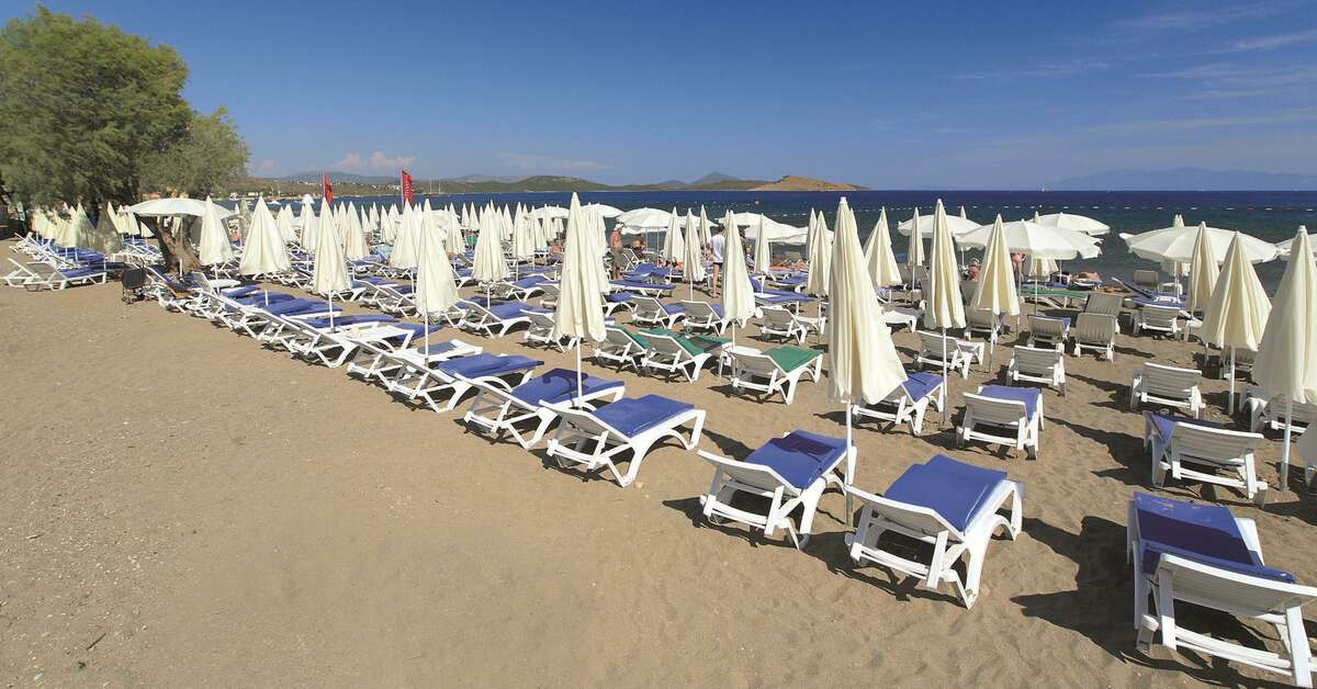 Een foto van het strand bij Petunya Beach Resort