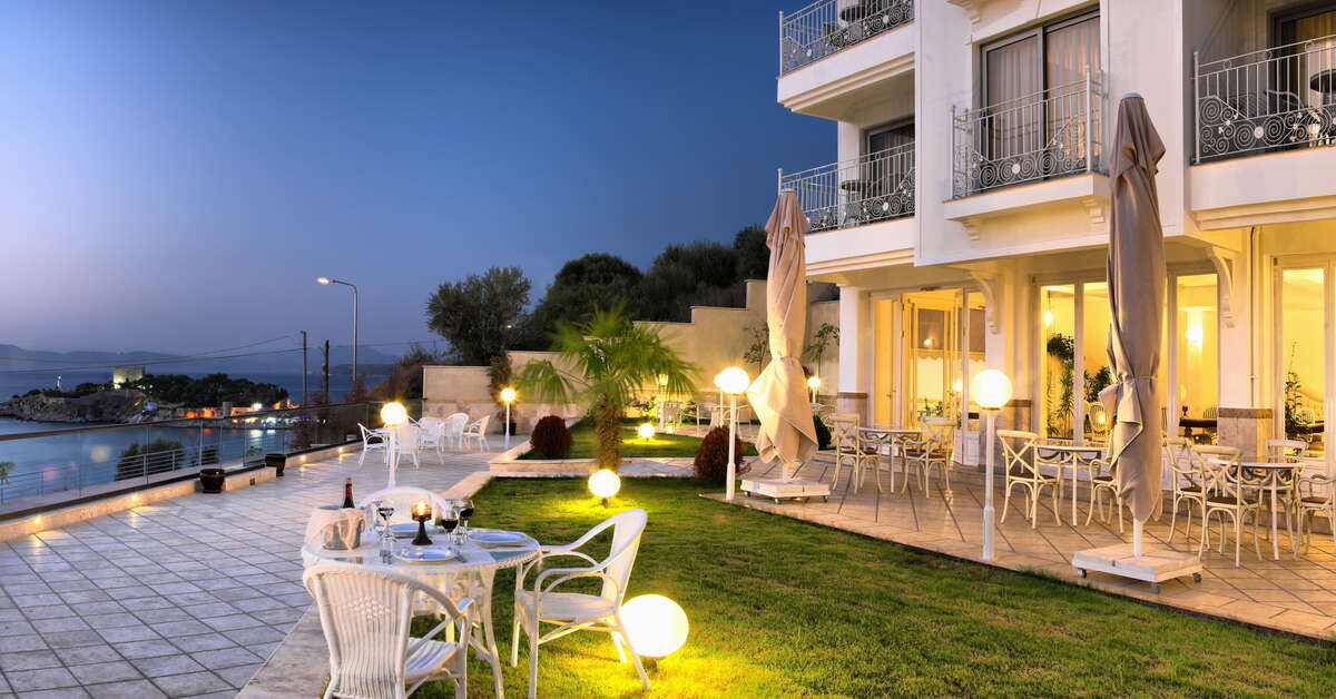 Een foto van het terras bij La Vista Boutique Hotel & Spa