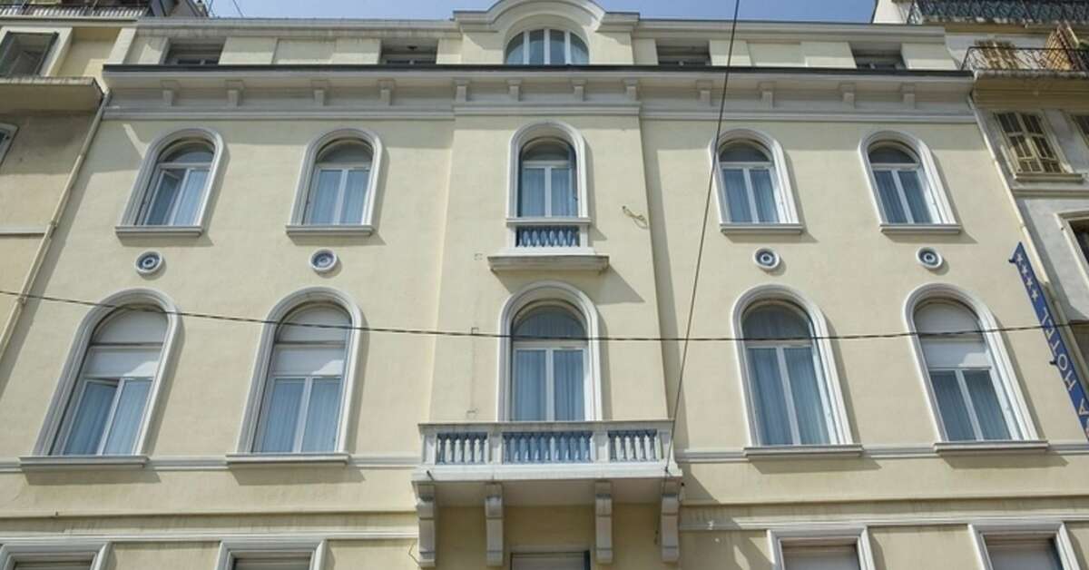 Een foto van de buitenkant van Best Western Hotel Alba Nice