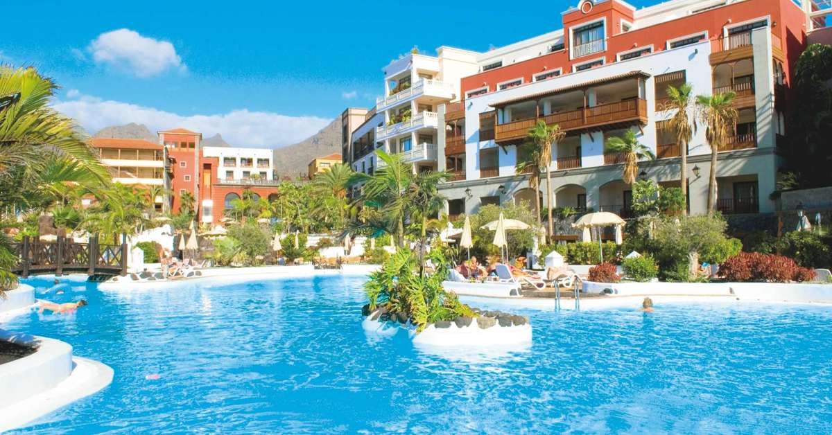 Een foto van het zwembad bij Gran Tacande Wellness & Relax