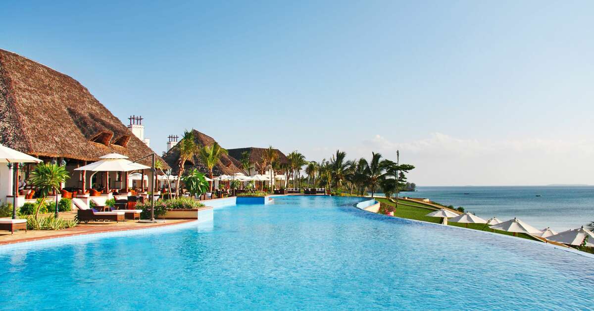 Een foto van het zwembad bij Sea Cliff Resort & Spa