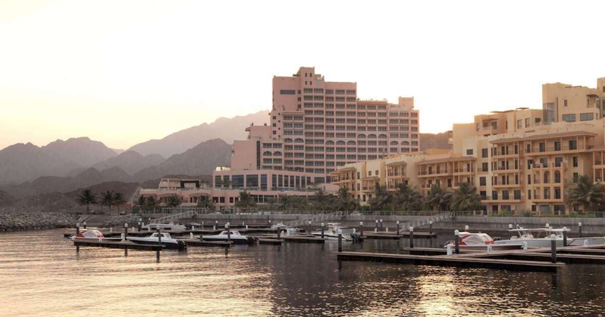 Een foto van de buitenkant van Fairmont Fujairah Beach Resort