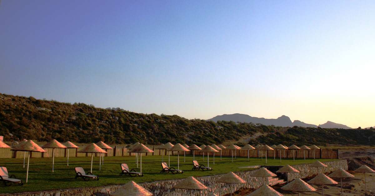 Een foto van het terras bij Korineum Golf & Beach Resort