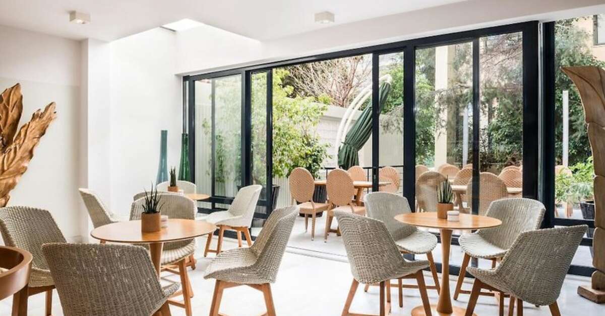 Een foto van de faciliteiten bij Avra City