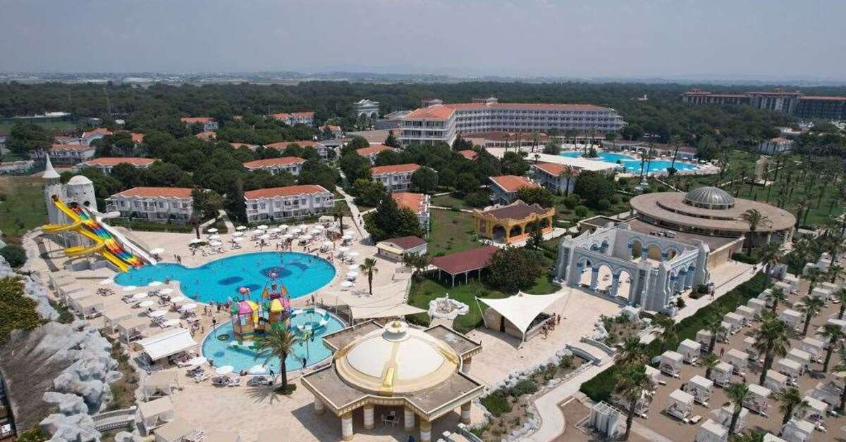 Een foto van het zwembad bij Selectum Noa Belek