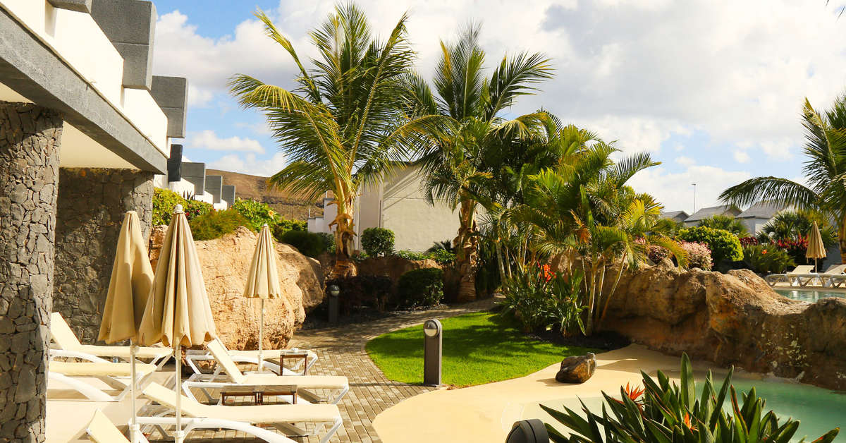 Een foto van het zwembad bij R2 Romantic Fantasia Dreams & Suites Hotel