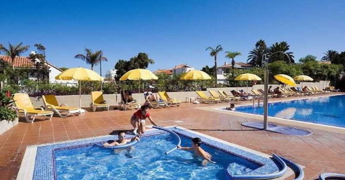 Een foto van het zwembad bij Fergus Puerto de la Cruz