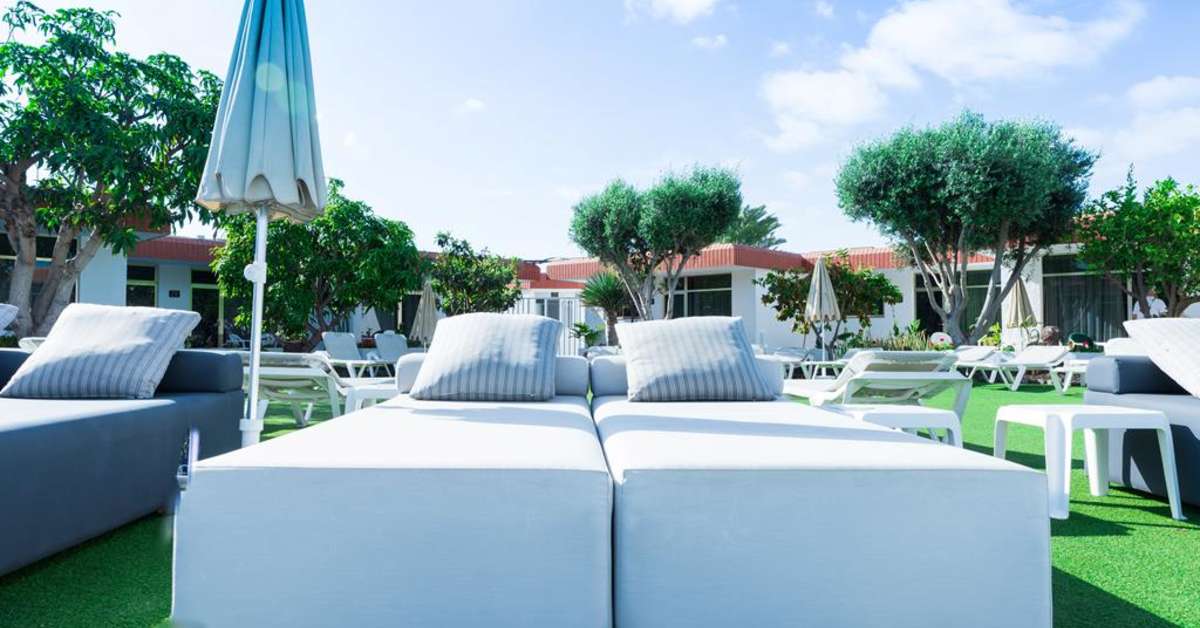 Een foto van het terras bij Bungalows Dona Rosa