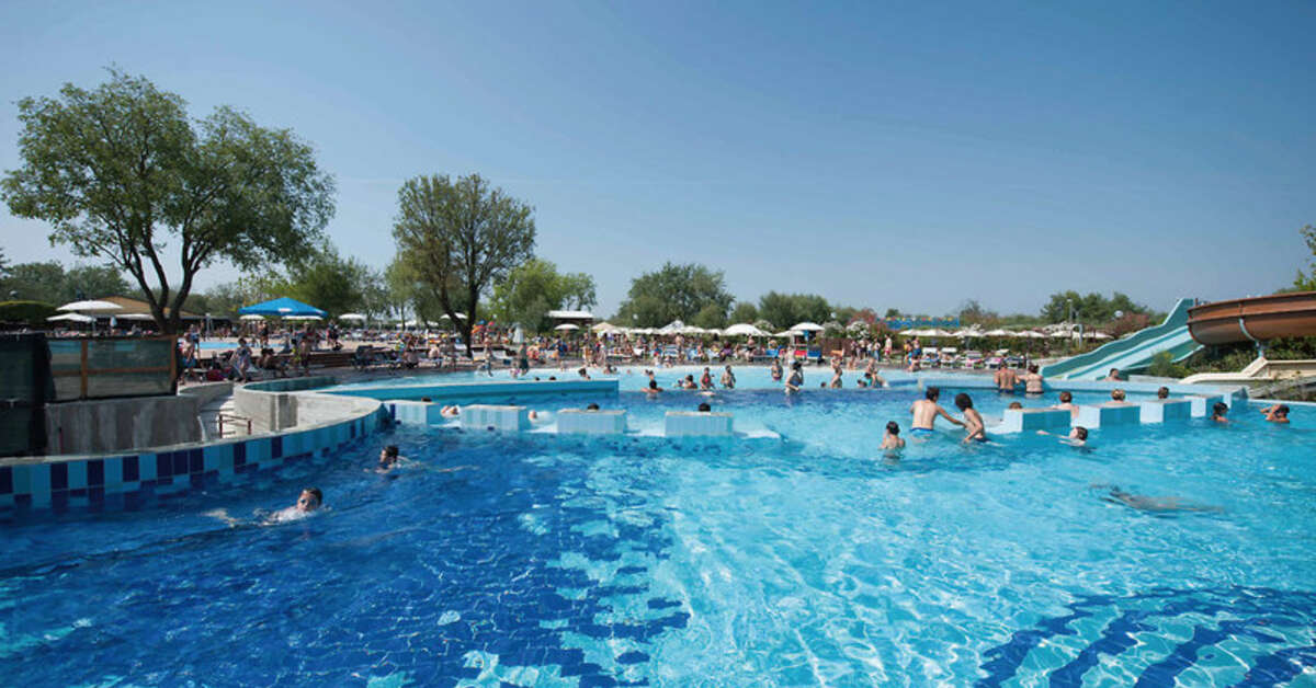 Een foto van het zwembad bij Sentido Spina Premium Camp