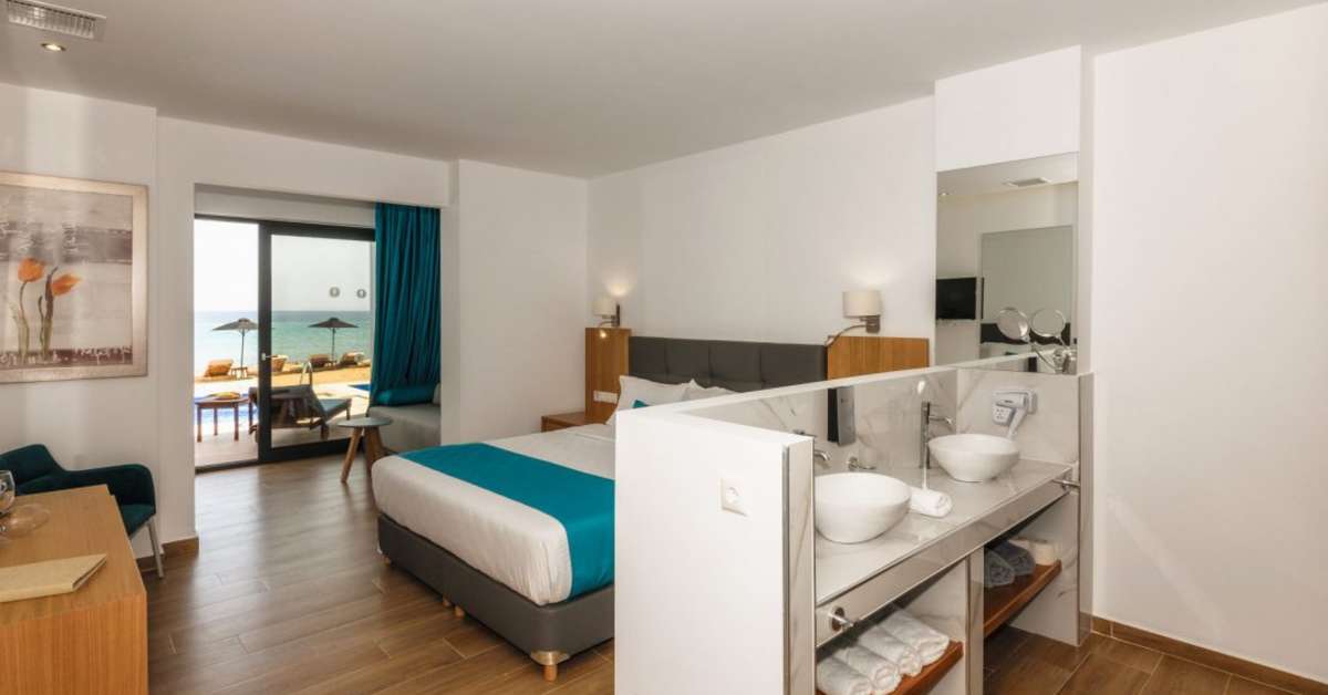 Een foto van Cavo Orient Beach Hotel