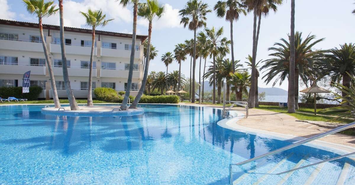 Een foto van het zwembad bij Grupotel Mallorca Mar