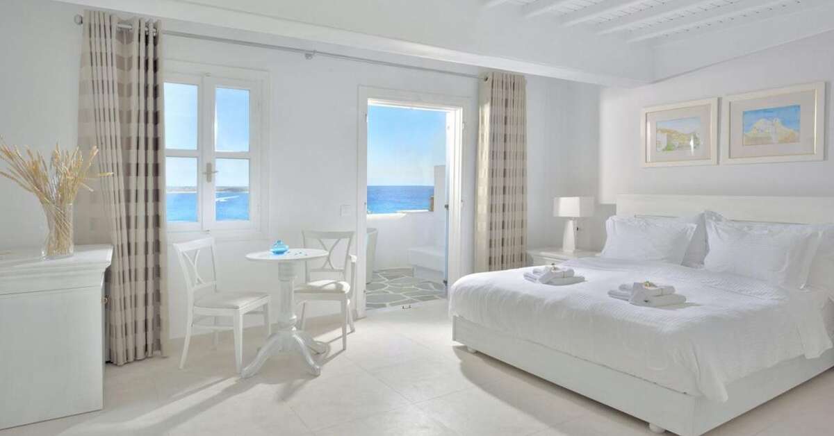 Een foto van Petinos Beach Hotel