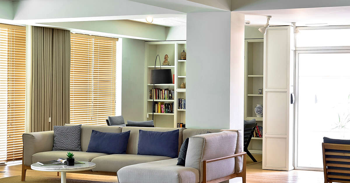 Een foto van het interieur van Aqualuz Lagos by The Editory
