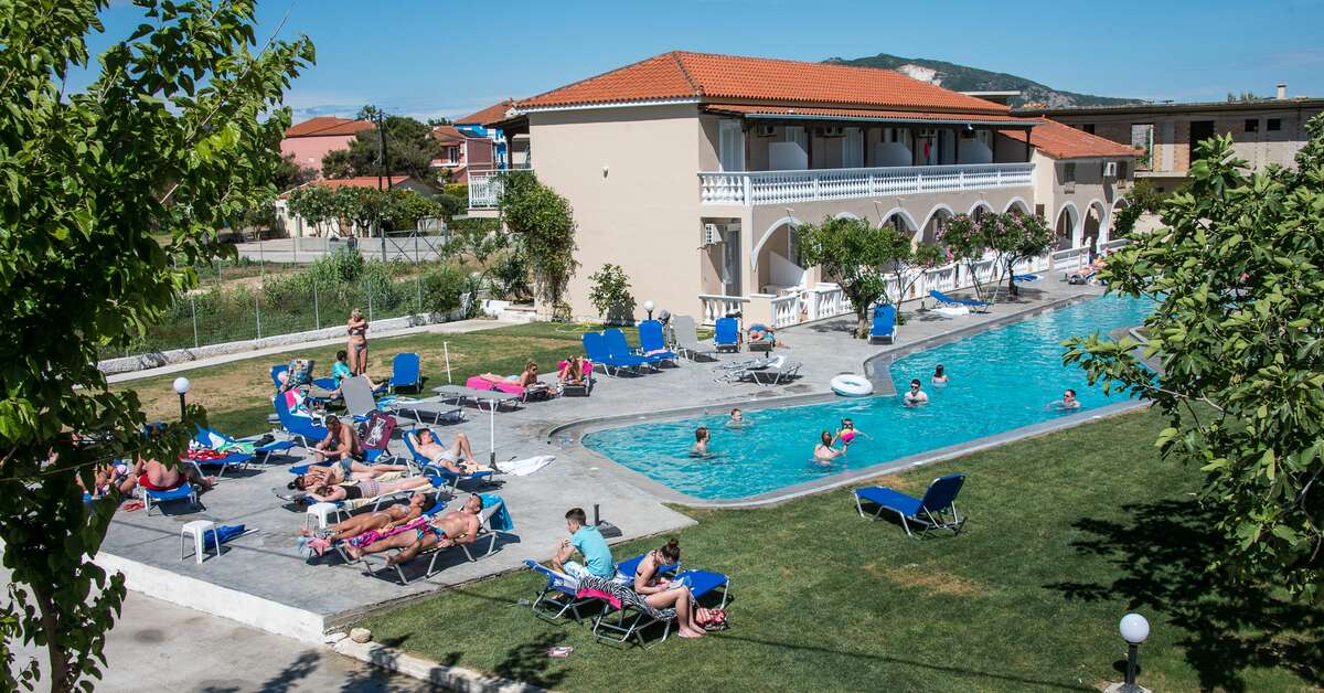 Een foto van het zwembad bij Surreal Zante Plaza Hotel & Appartementen