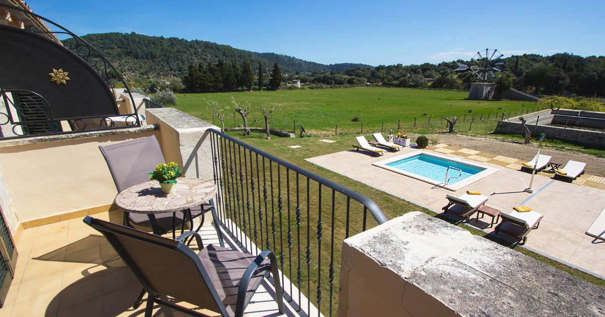 Ein Foto vom Pool im Eco Hotel Rural & Spa Monnaber Nou