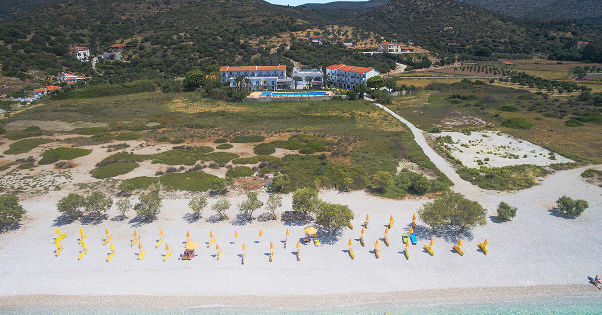 Een foto van de buitenkant van Hotel Saint Nicholas