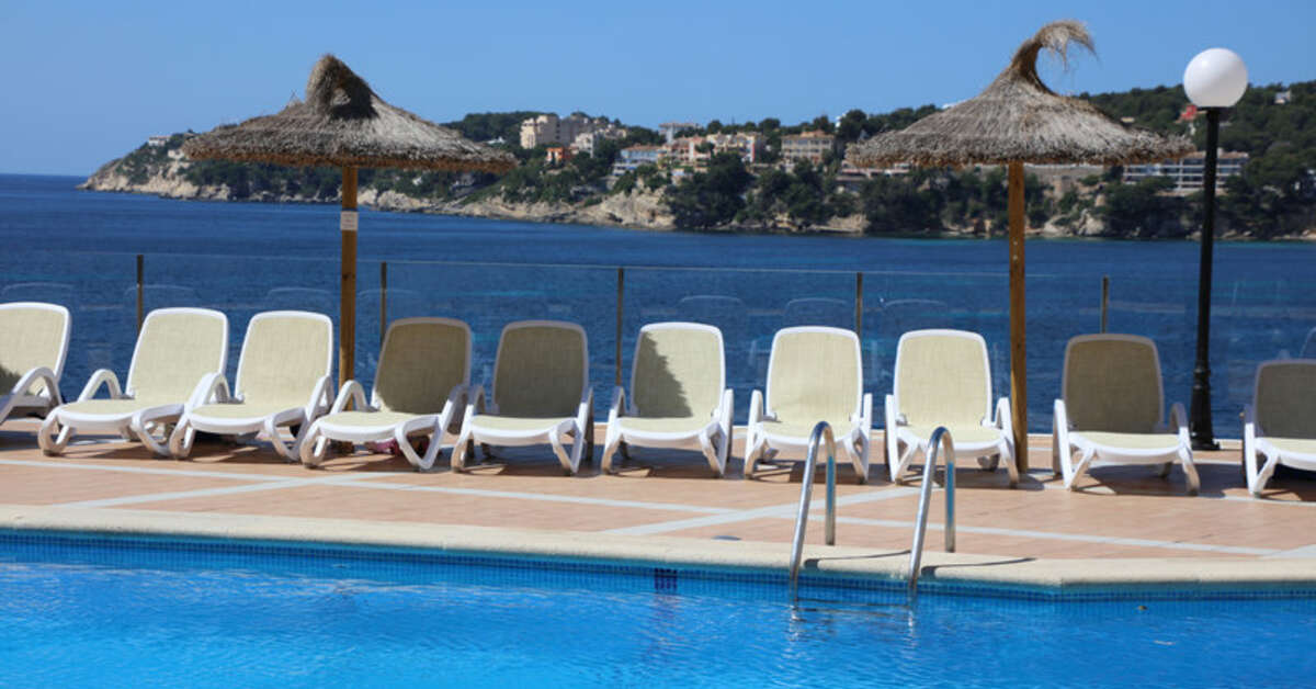 Een foto van het zwembad bij Sunlight Bahia Principe Coral Playa