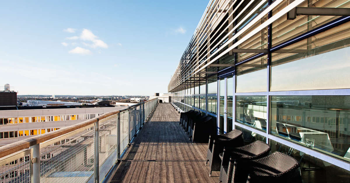 Een foto van het terras bij Quality Hotel Globe