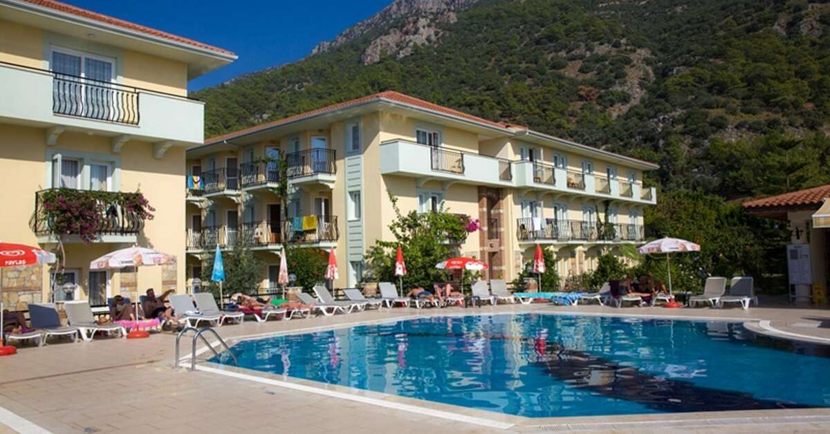 Een foto van het zwembad bij Mavruka Hotel