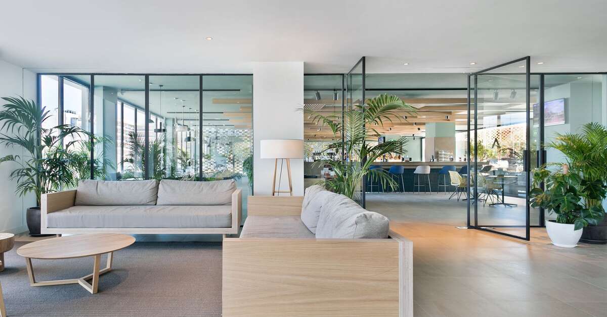 Een foto van het interieur van Aqua Hotel Silhouette & Spa