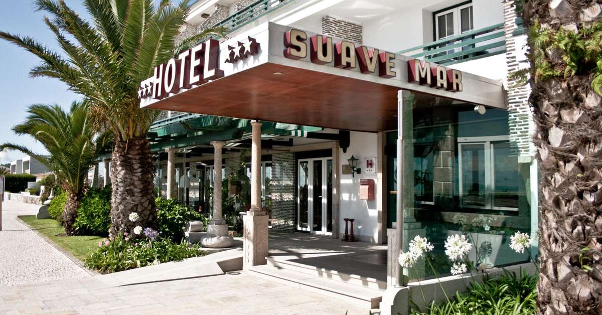 Een foto van de buitenkant van Hotel Suave Mar