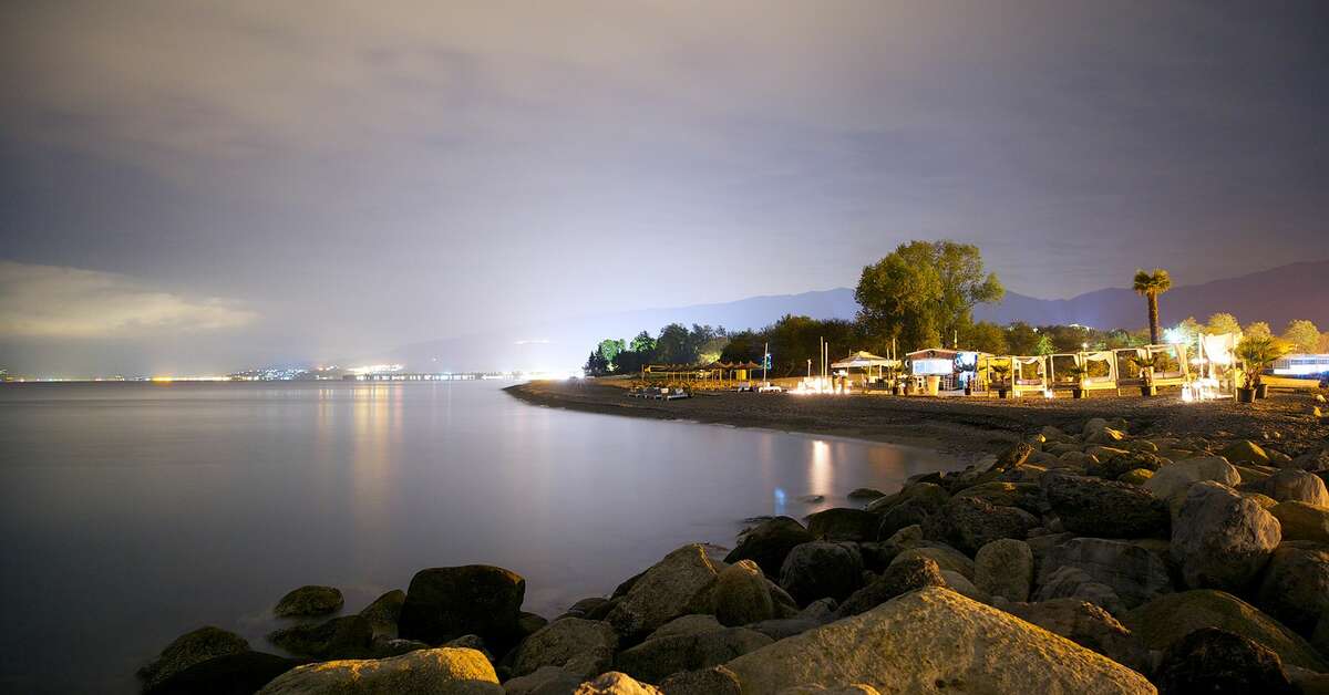 Een foto van het strand bij Litohoro Olympus Resort