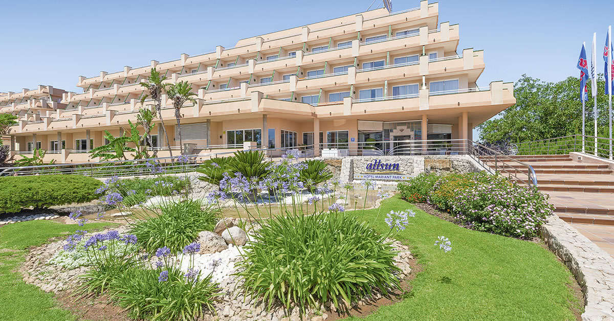 Een foto van de buitenkant van Allsun Hotel Mariant Park