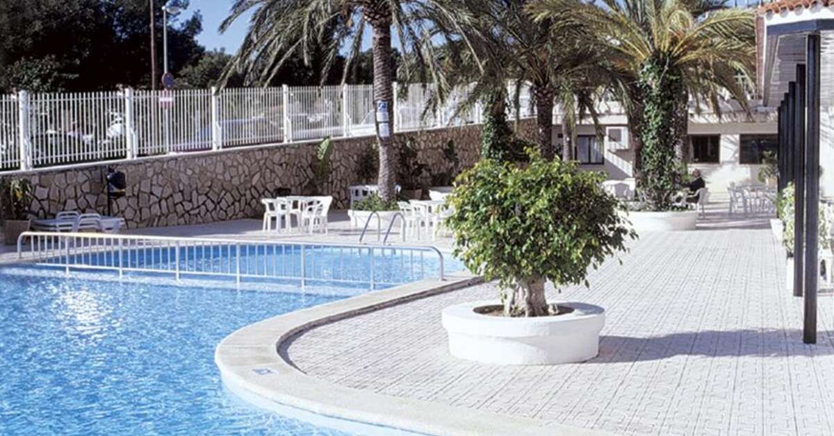 Een foto van het zwembad bij Hotel Cabana