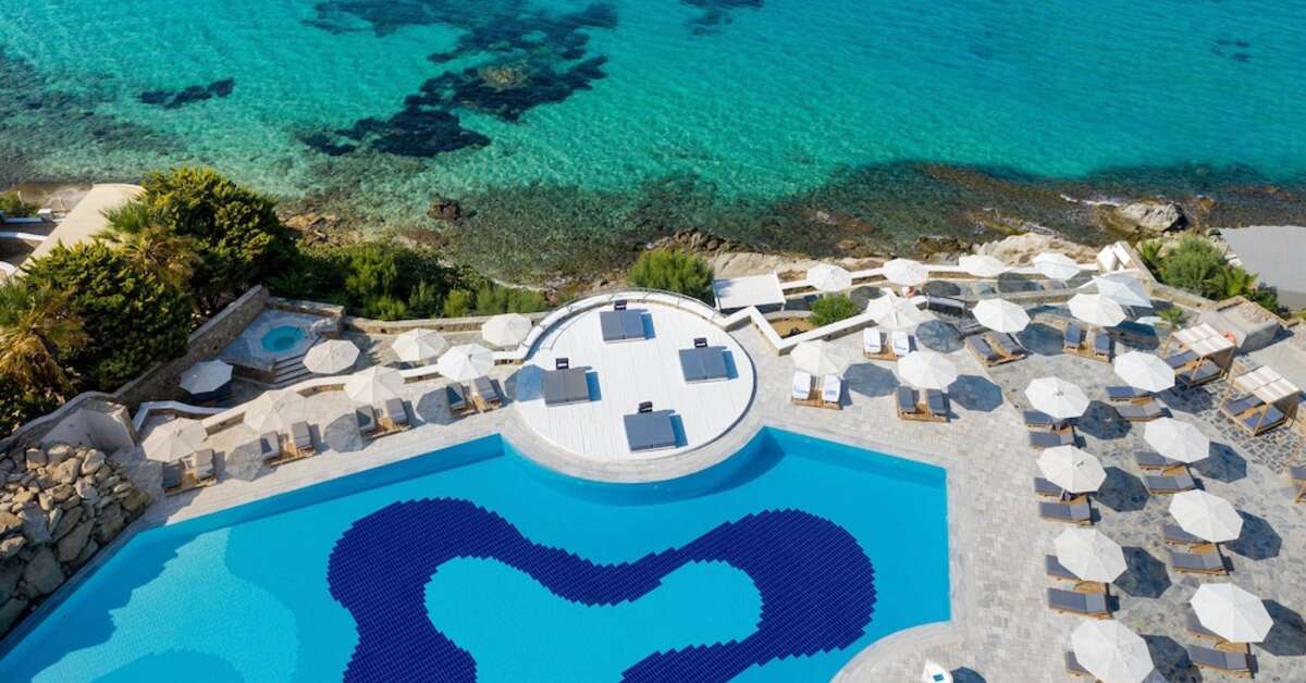 Een foto van het zwembad bij Mykonos Grand Hotel & Resort