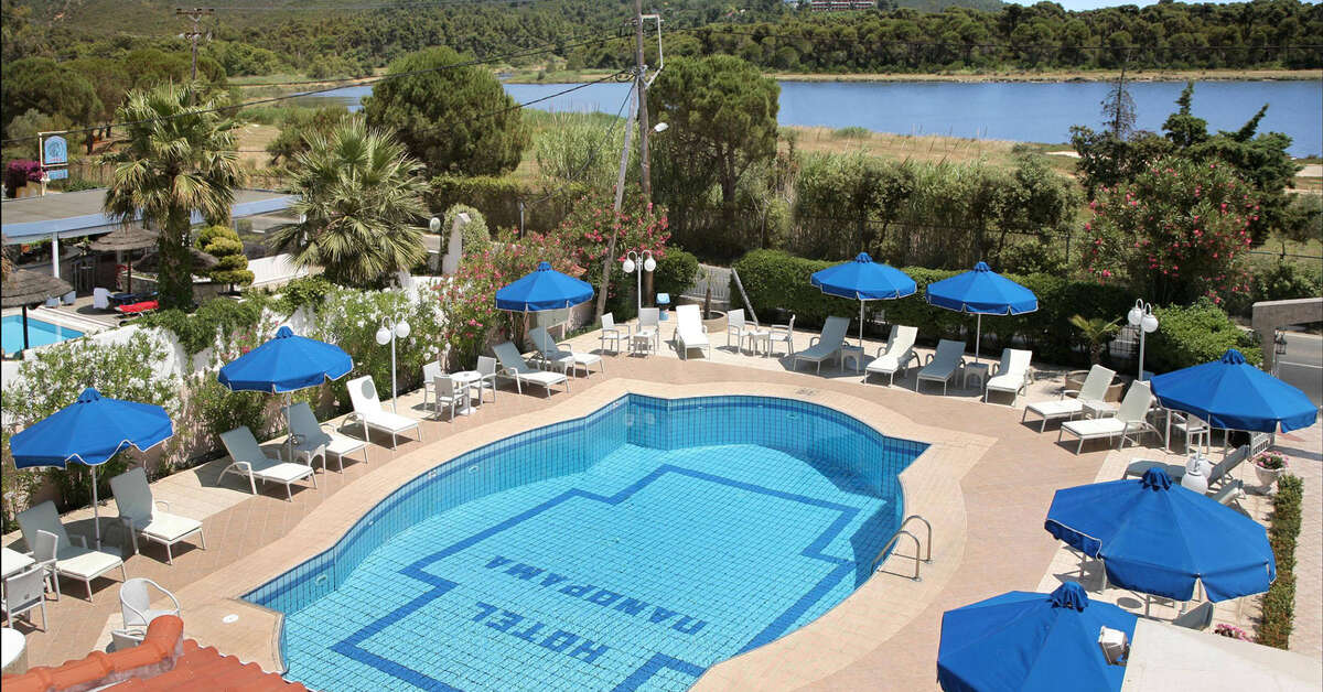 Een foto van het zwembad bij Panorama Hotel Skiathos
