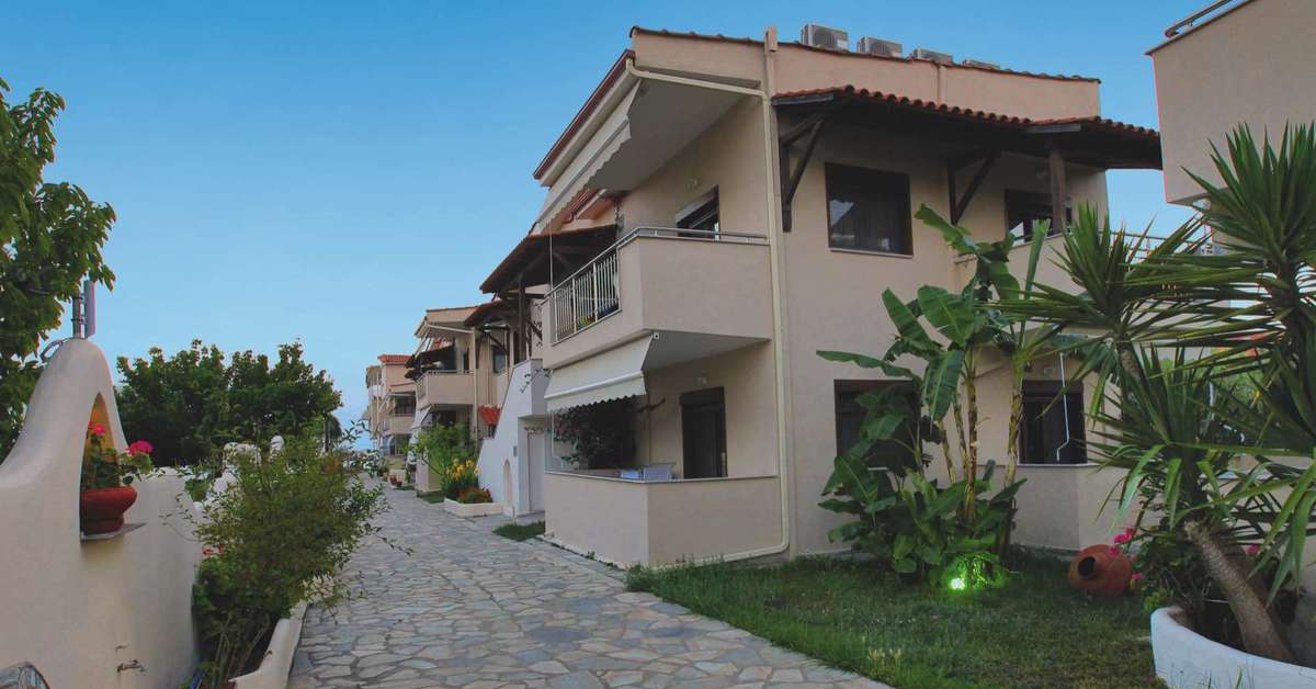 Een foto van de buitenkant van Meliton Inn Hotel & Suites