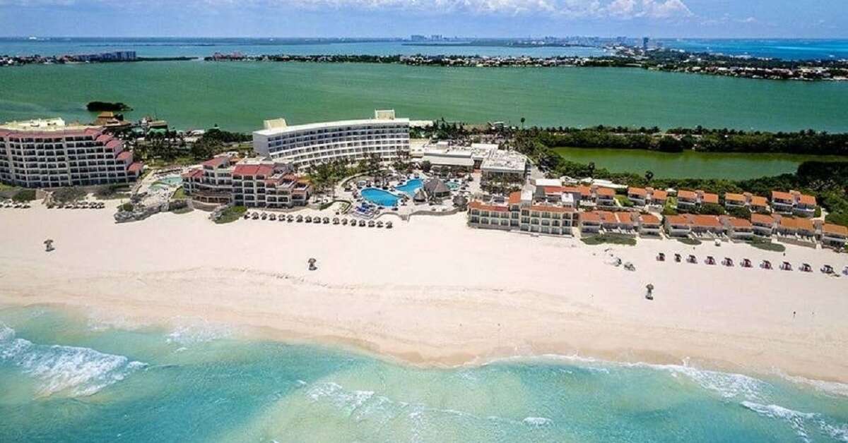 Een foto van het strand bij Hotel Grand Park Royal Cancun Caribe