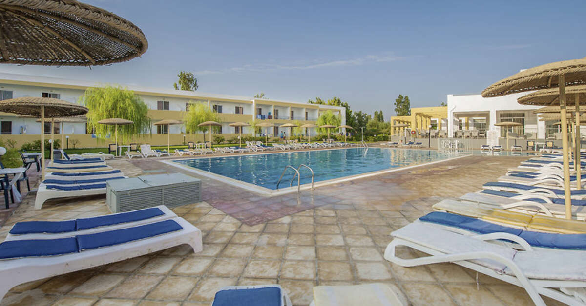 Een foto van het zwembad bij Aegean Bay Hotel