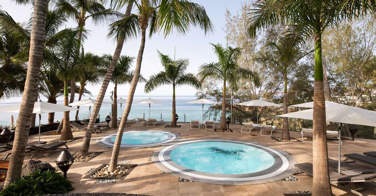 Een foto van het terras bij Hotel Los Fariones