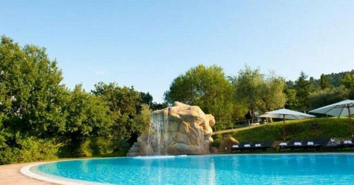 Een foto van het zwembad bij Hotel La Meridiana