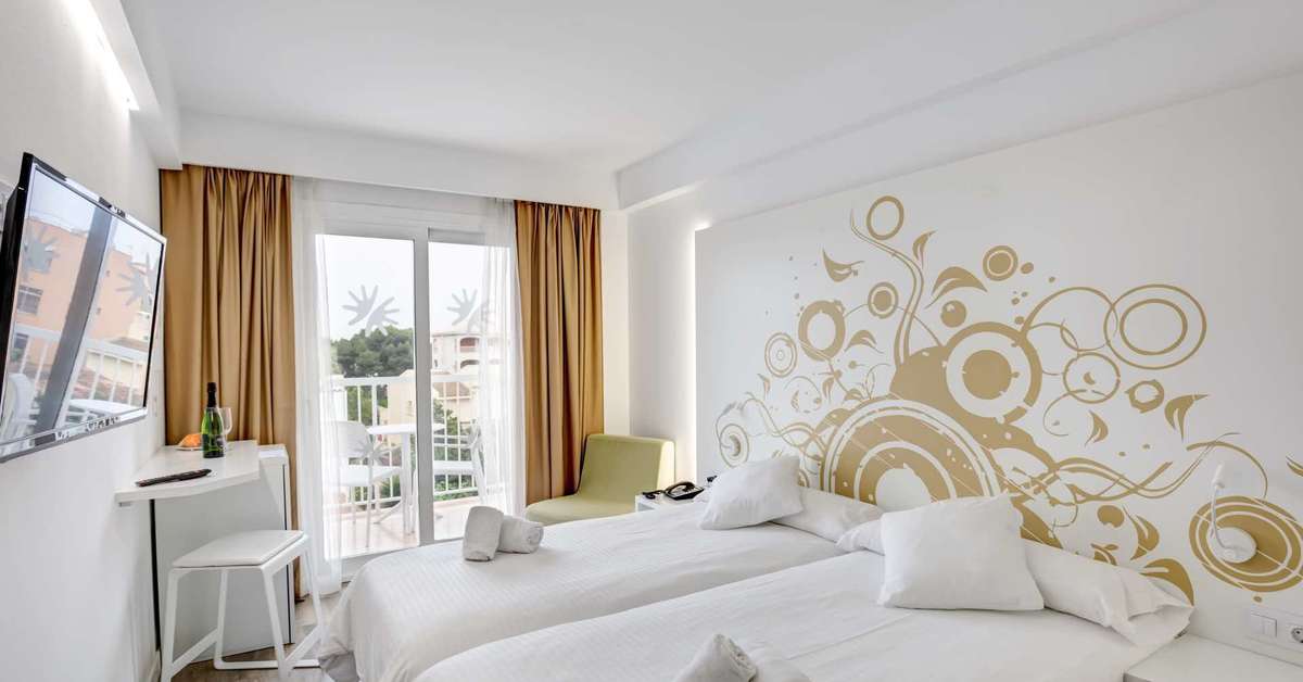 Een foto van R2 Bahia Cala Ratjada Design Hotel