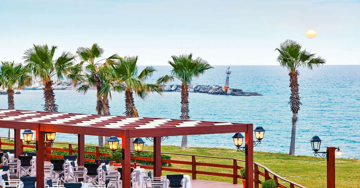 Een foto van het terras bij All Senses Nautica Blue Exclusive Resort