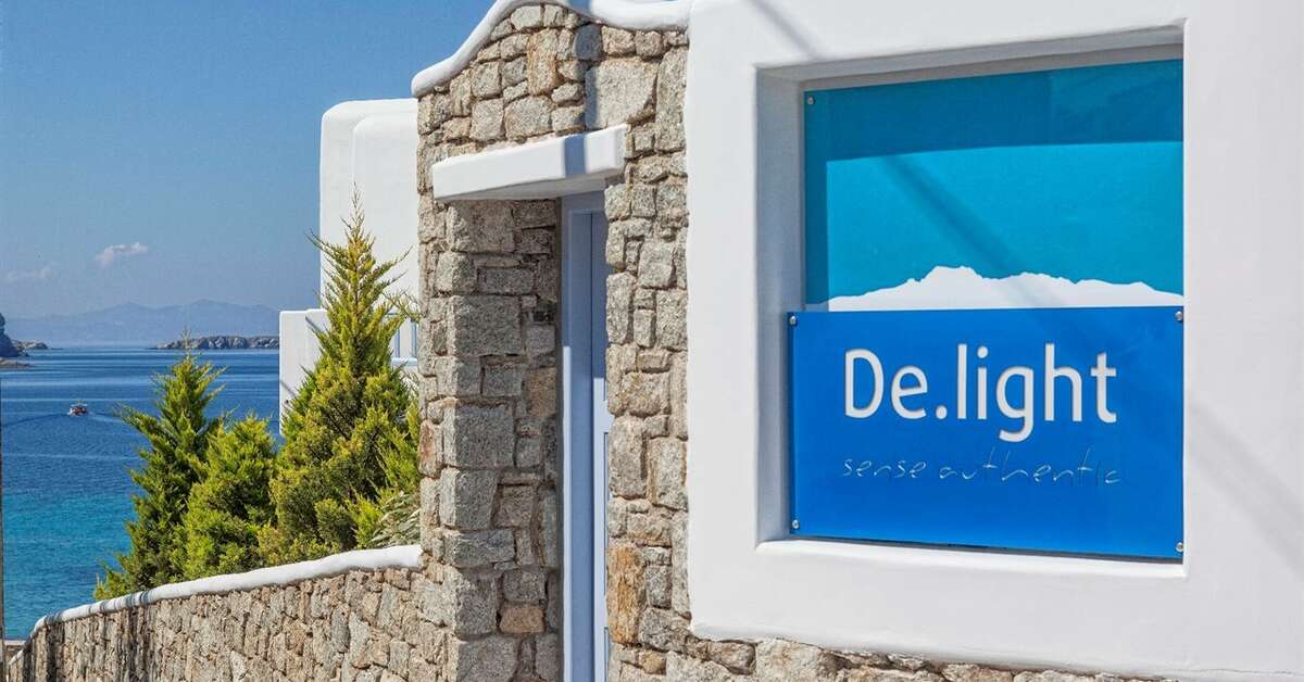 Een foto van de buitenkant van De Light Boutique Hotel