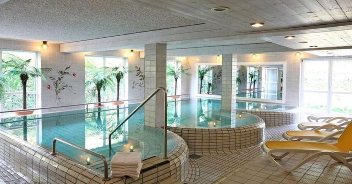 Een foto van het zwembad bij AktiVital Hotel