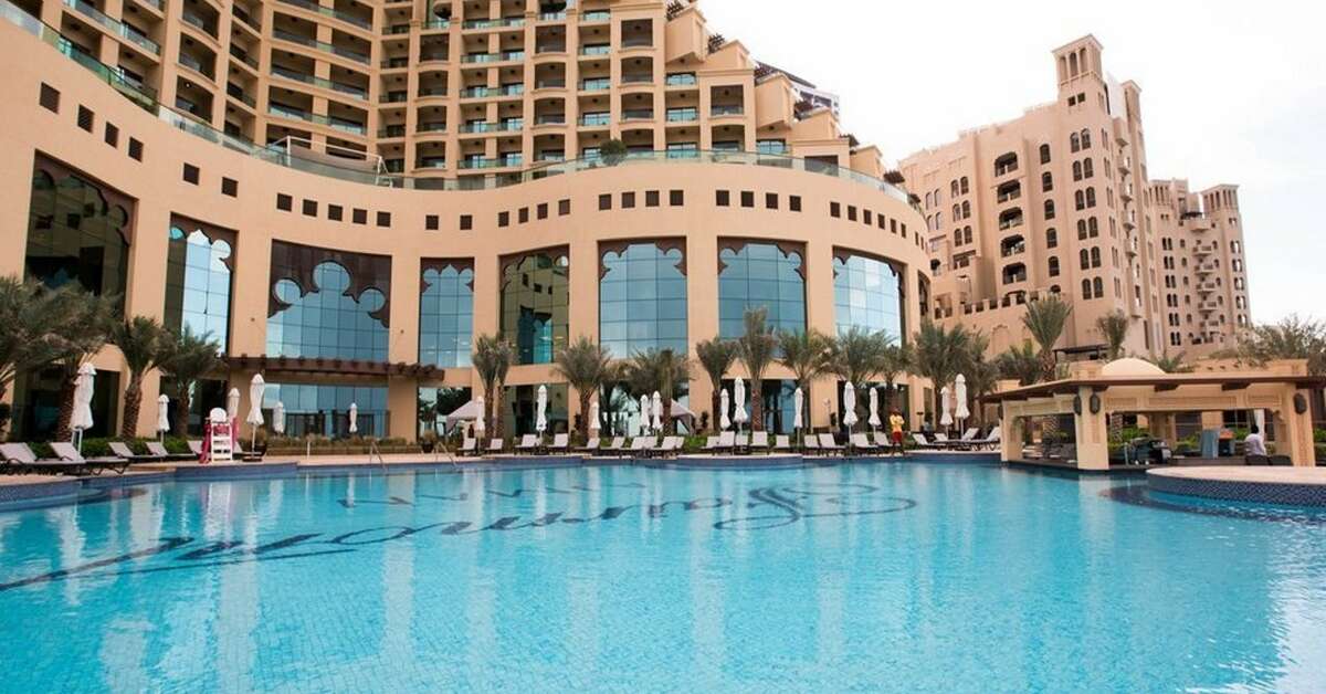 Ein Foto Fairmont Ajman