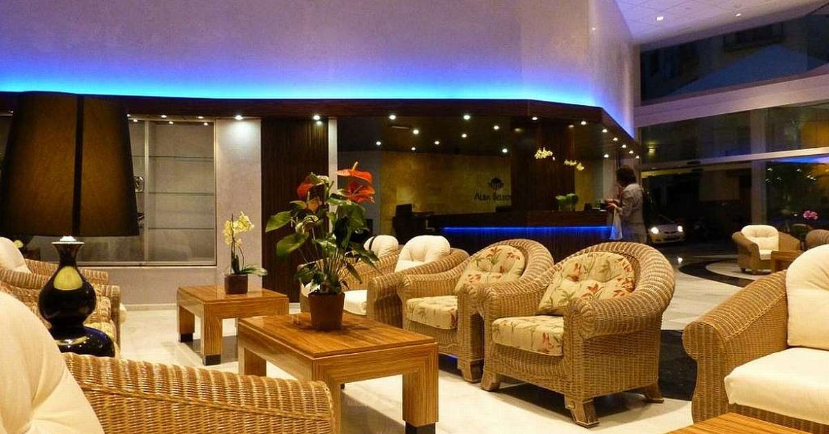 Een foto van het interieur van Hotel Alba Seleqtta