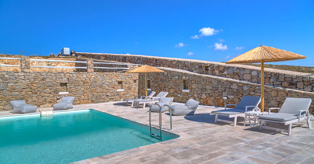 Een foto van het zwembad bij Senses Luxury Villas & Suites