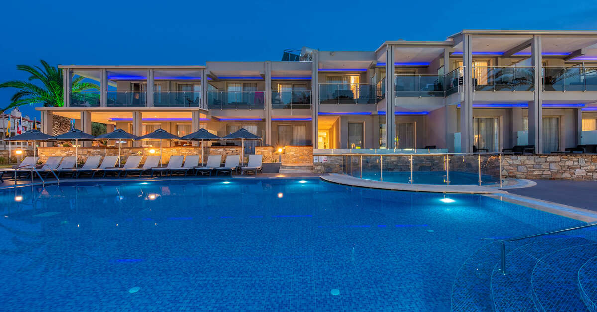 Een foto van het zwembad bij Dionysos Hotel & Studios