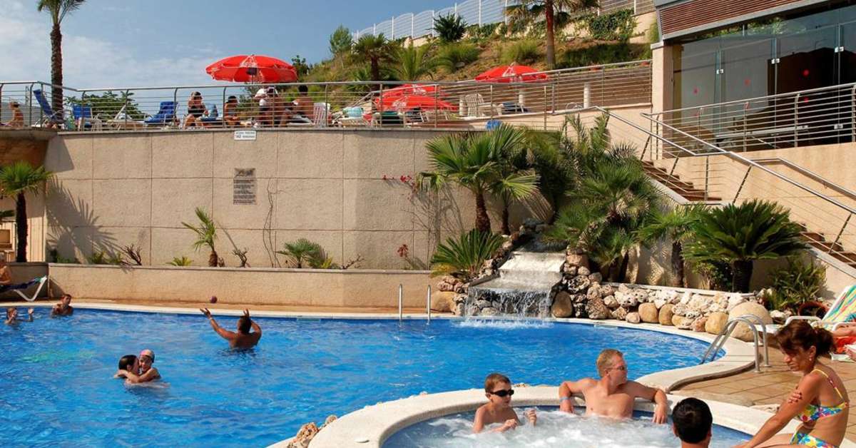 Een foto van het zwembad bij Hotel Oasis Park Splash